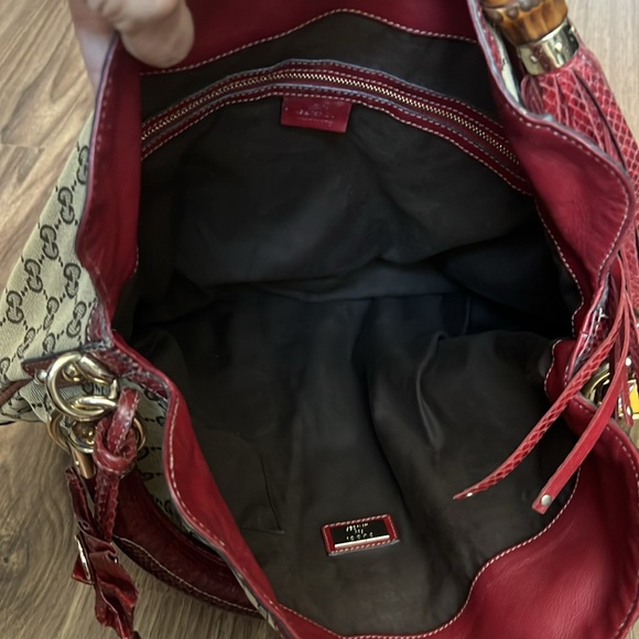 A302- ๐ฏ% authentic Gucci UNICEF INDY shoulder bag - Picture 10 of 16